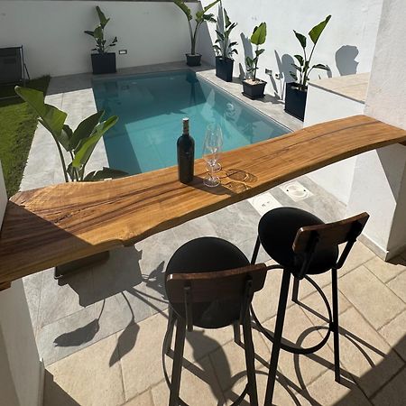 Carpentry Bed & Breakfast Uggiano La Chiesa Bagian luar foto