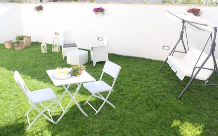 Carpentry Bed & Breakfast Uggiano La Chiesa Bagian luar foto