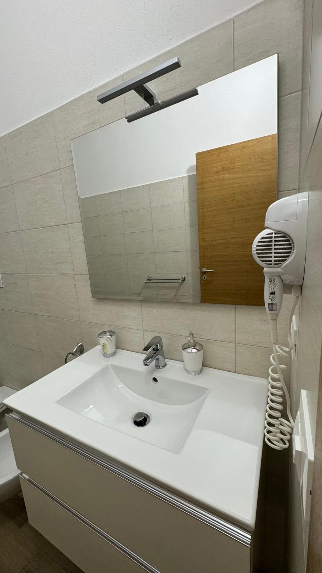 Carpentry Bed & Breakfast Uggiano La Chiesa Bagian luar foto