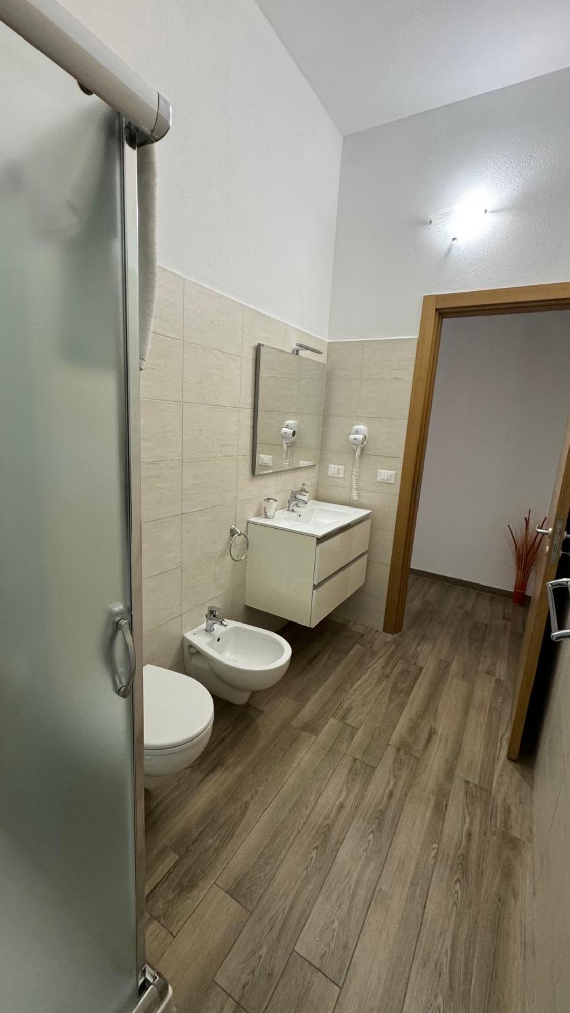 Carpentry Bed & Breakfast Uggiano La Chiesa Bagian luar foto